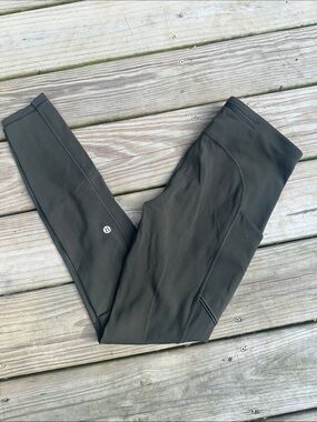 Lululemon Green Athletic Leggings with Side Pocket